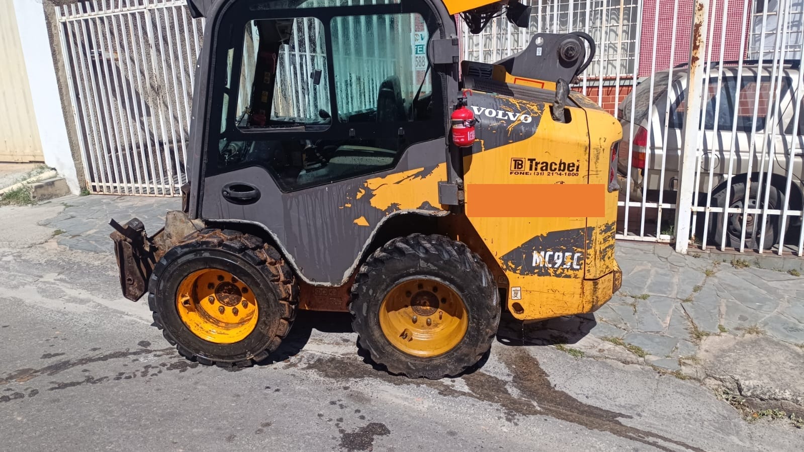 Mini Carregadeira Volvo MC95C 2015 - Imagem 1