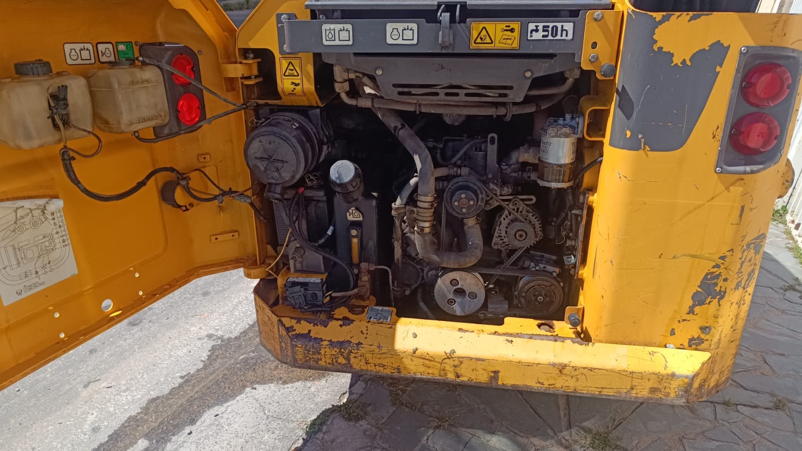 Mini Carregadeira Volvo MC95C 2015 - Imagem 5
