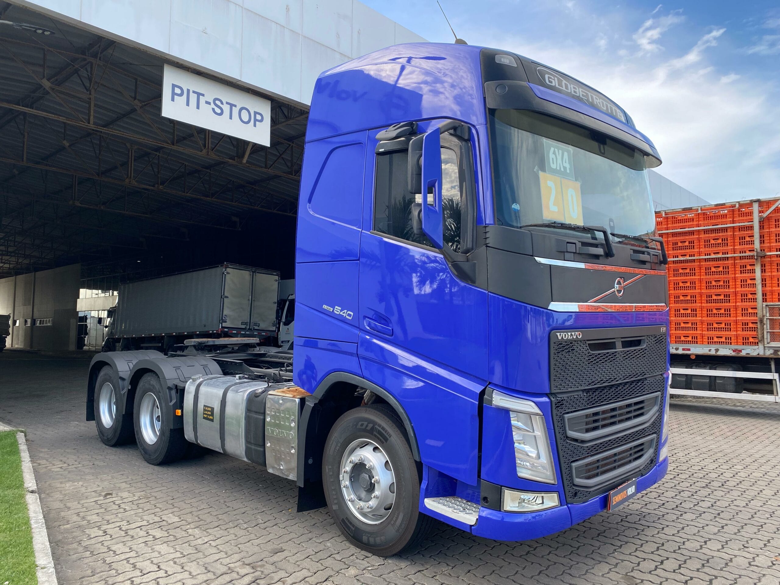 Caminhão Volvo FH 540 6x4T 2020 - Imagem 2