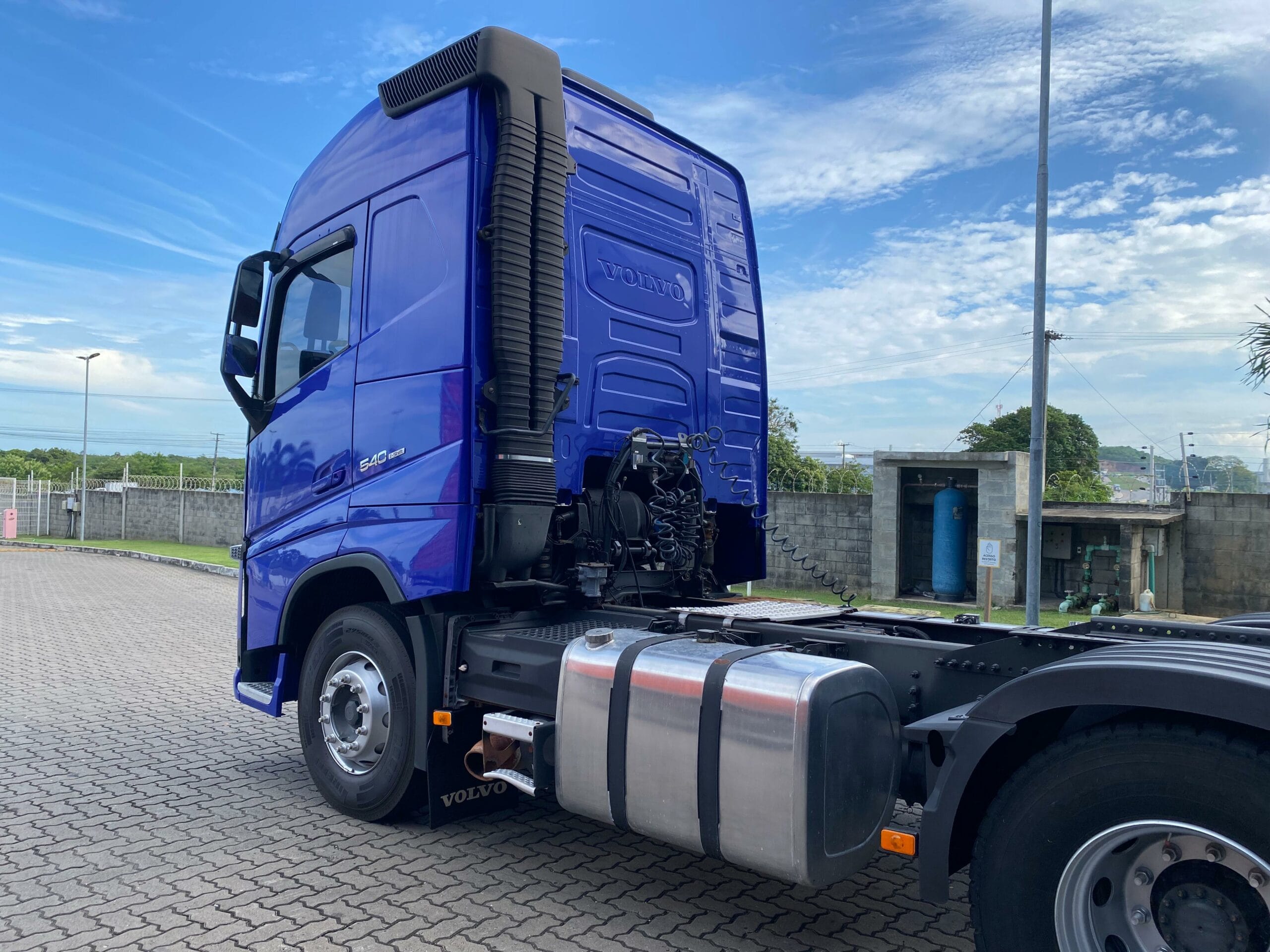 Caminhão Volvo FH 540 6x4T 2020 - Imagem 5
