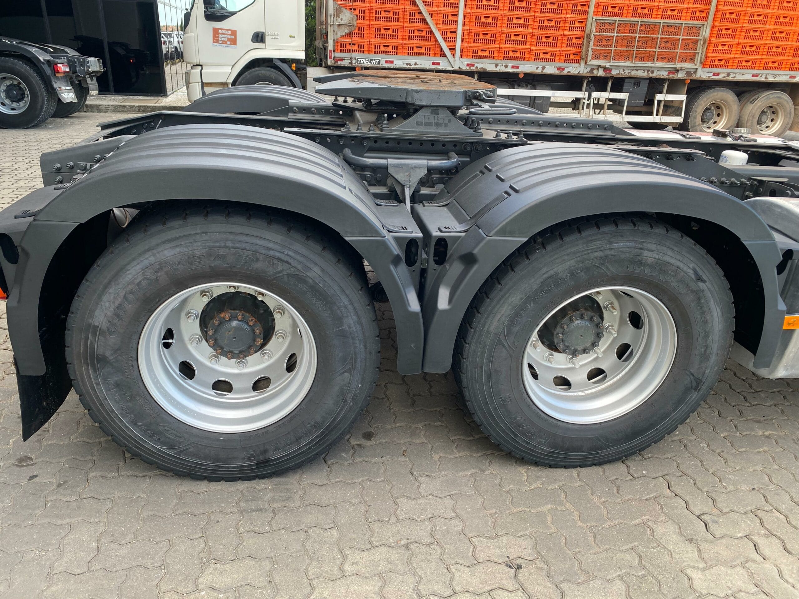 Caminhão Volvo FH 540 6x4T 2020 - Imagem 10
