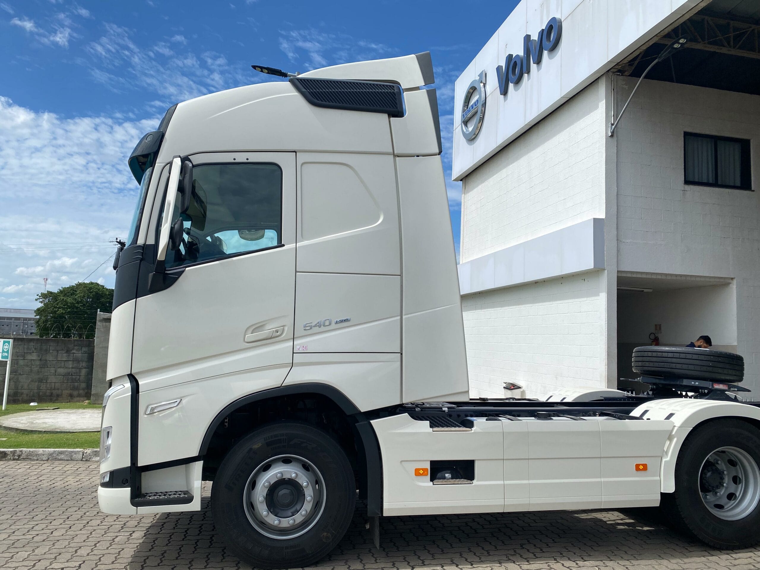 Caminhão Volvo FH 540 6x4T 2022 - Imagem 5