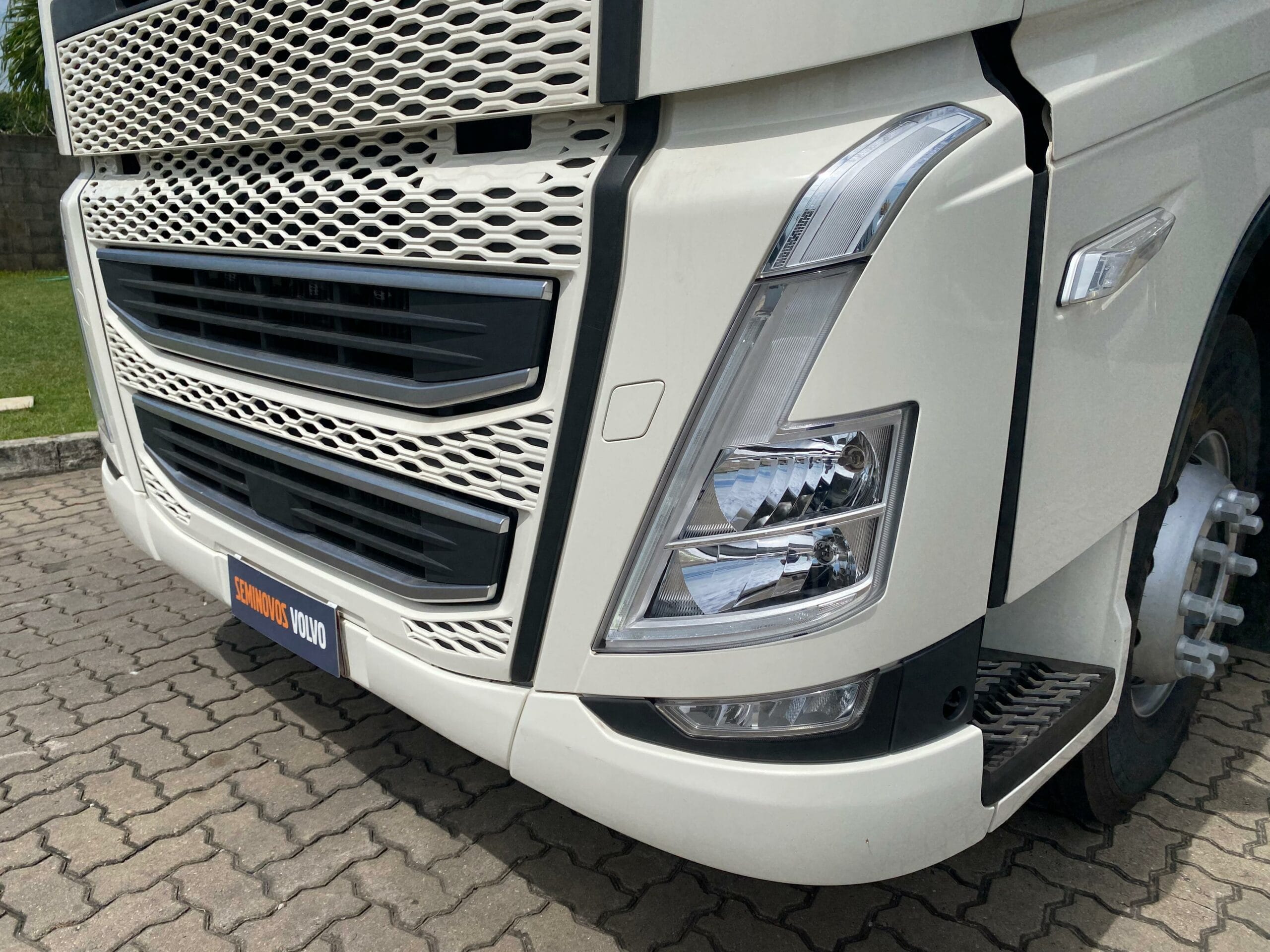 Caminhão Volvo FH 540 6x4T 2022 - Imagem 21