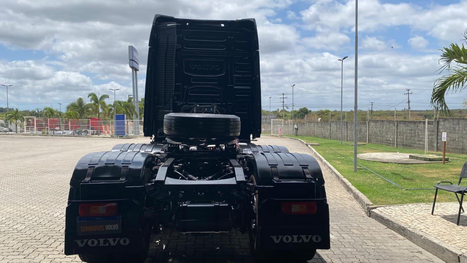 Caminhão Volvo FH 540 6x4T 2019 - Imagem 19