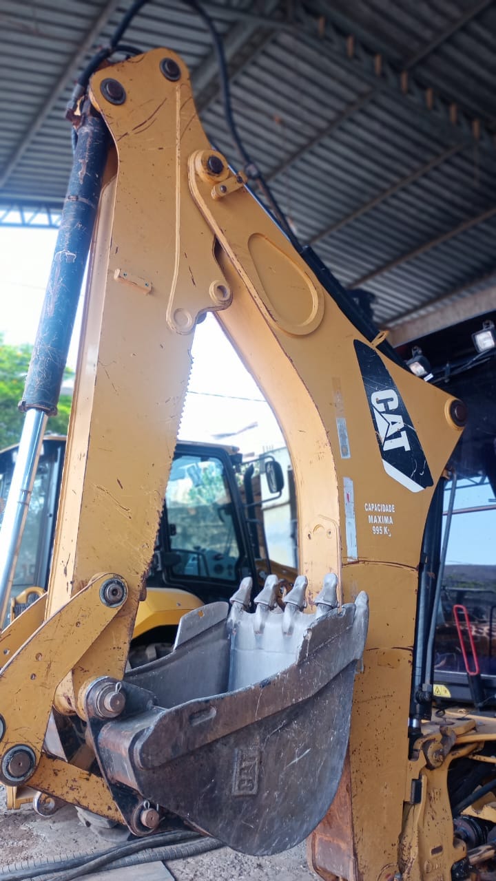 Retroescavadeira Caterpillar 416E 2012 - Imagem 6