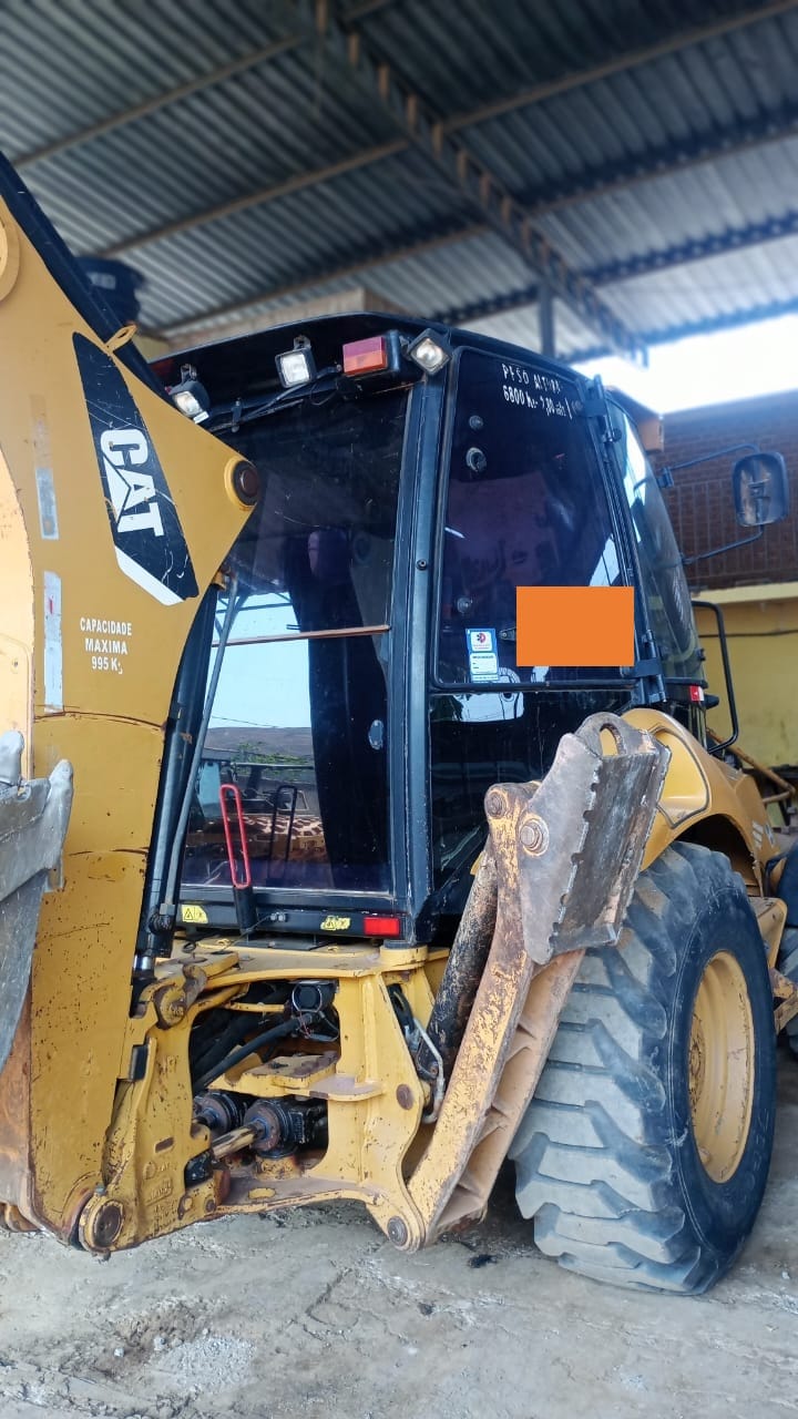 Retroescavadeira Caterpillar 416E 2012 - Imagem 12