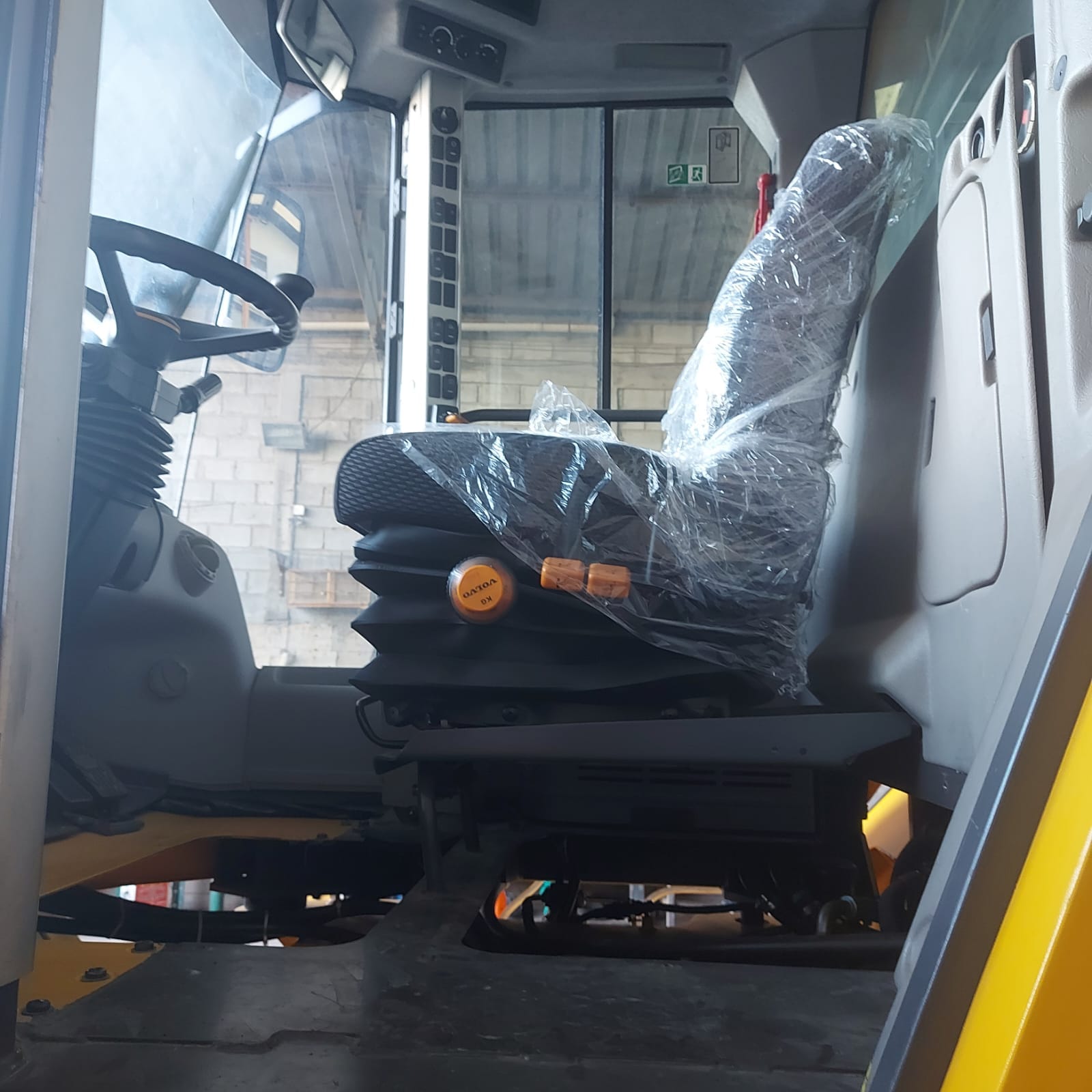 Pá Carregadeira Volvo L90F 2016 - Imagem 3