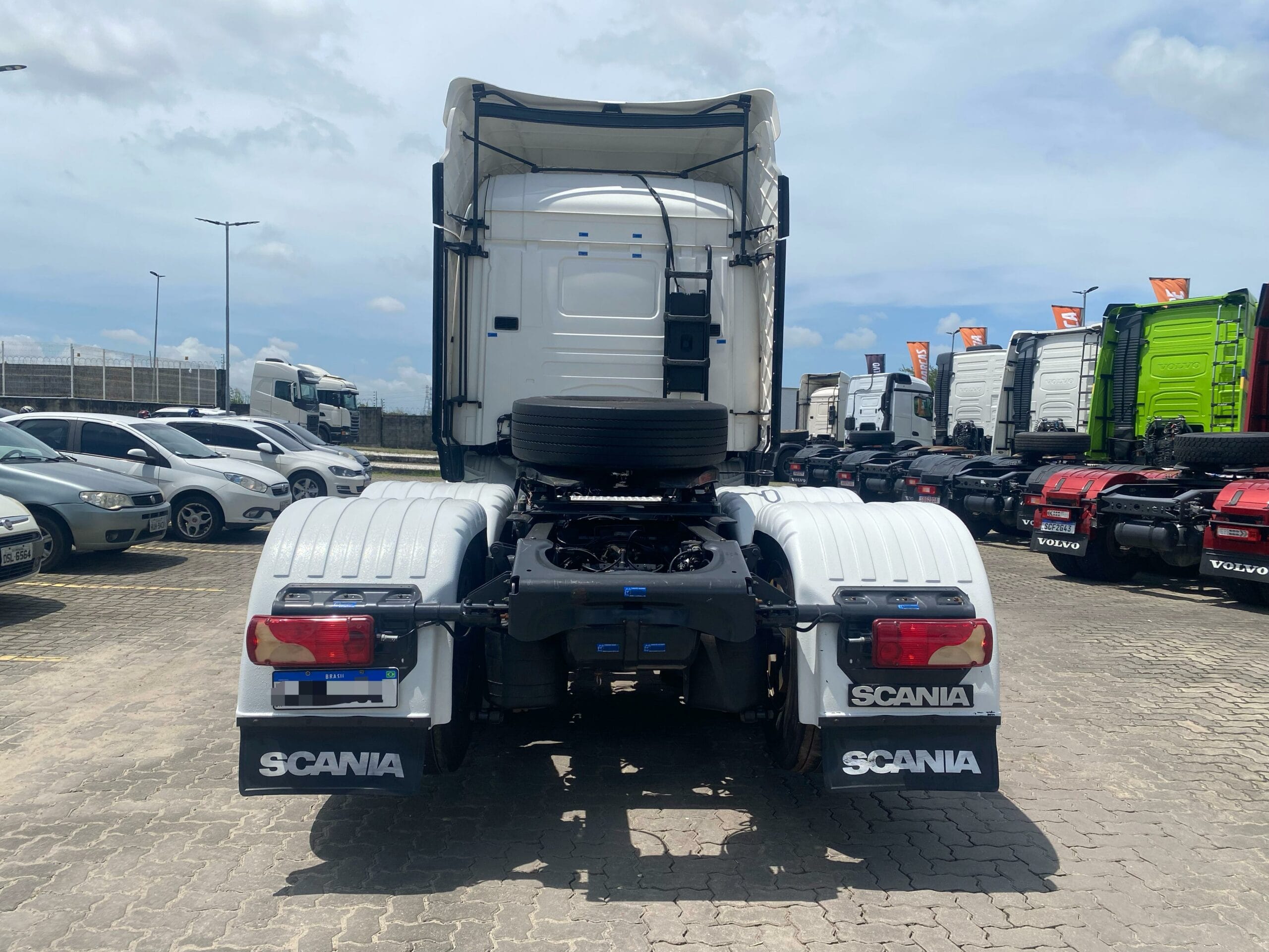 Caminhão Scania R440 6x2T 2017 - Imagem 8