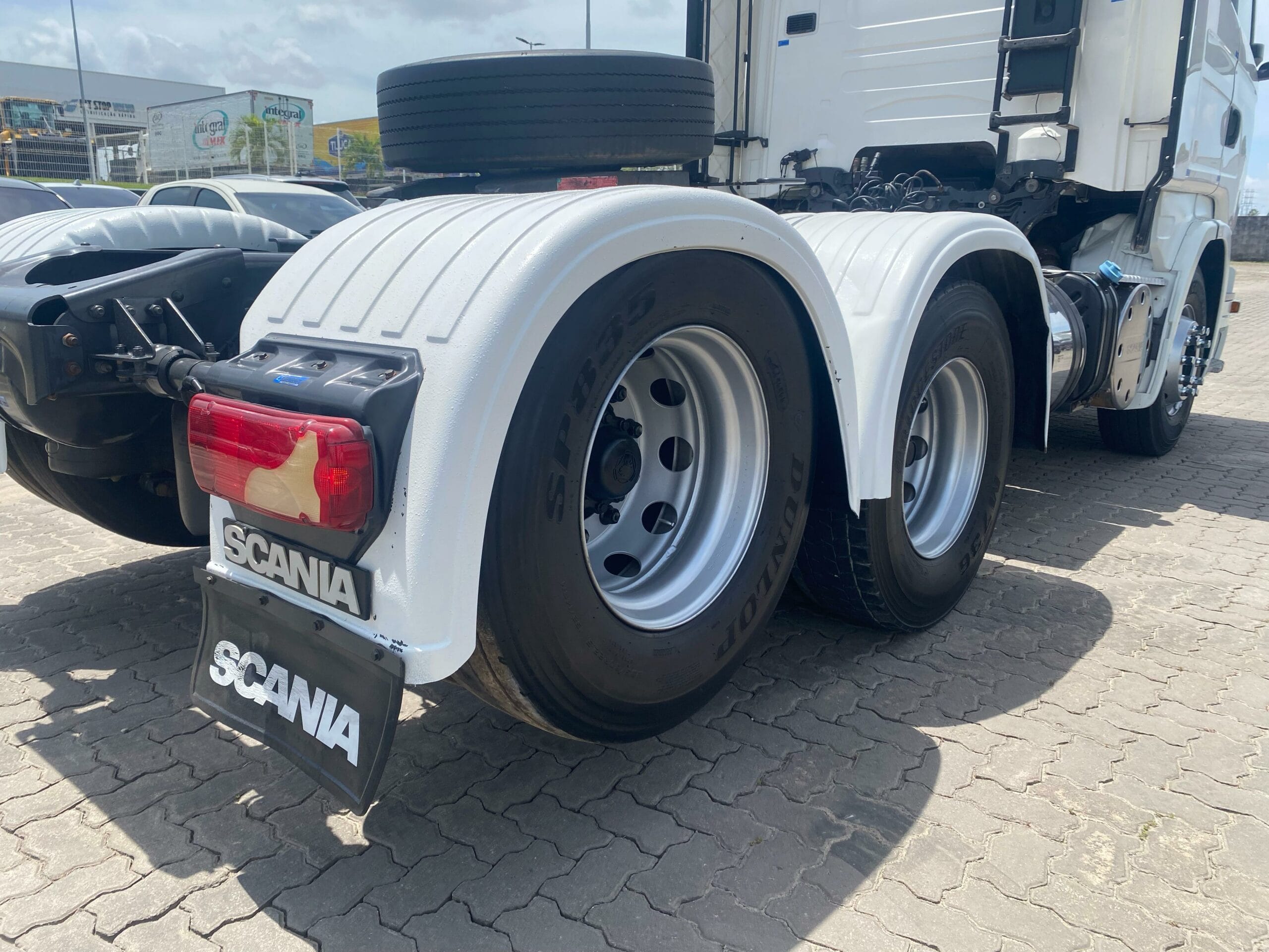 Caminhão Scania R440 6x2T 2017 - Imagem 11