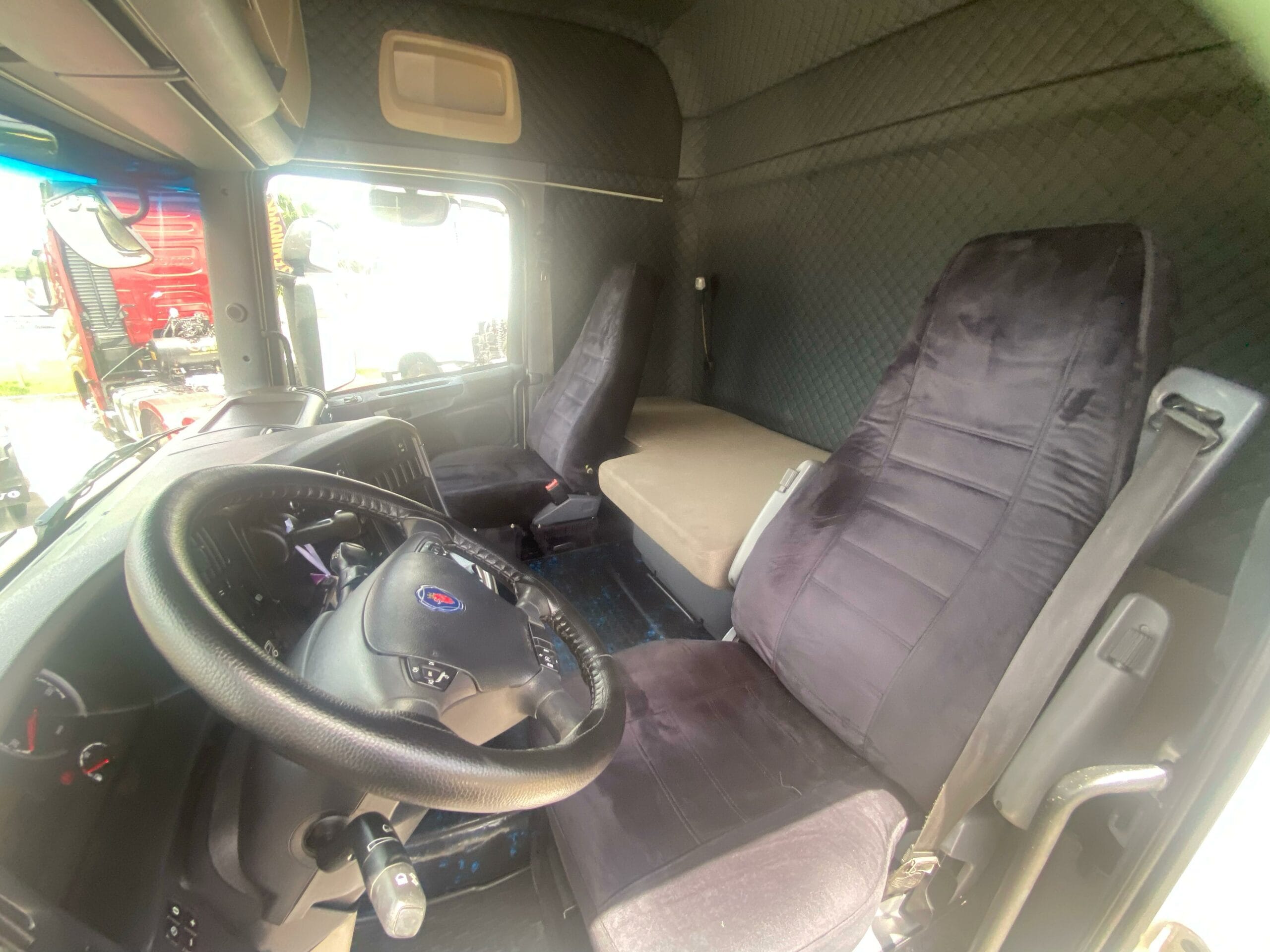 Caminhão Scania R440 6x2T 2017 - Imagem 19