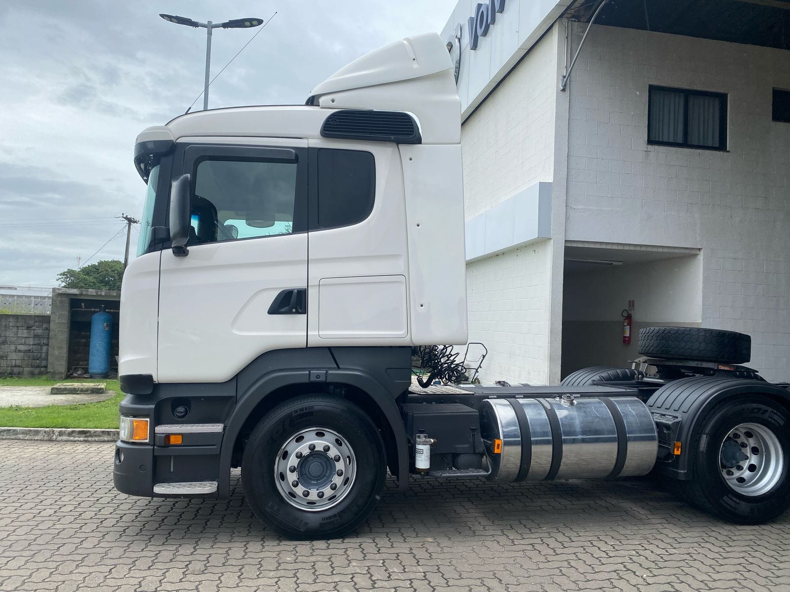 Caminhão Scania R480 6x4T 2019 - Imagem 7