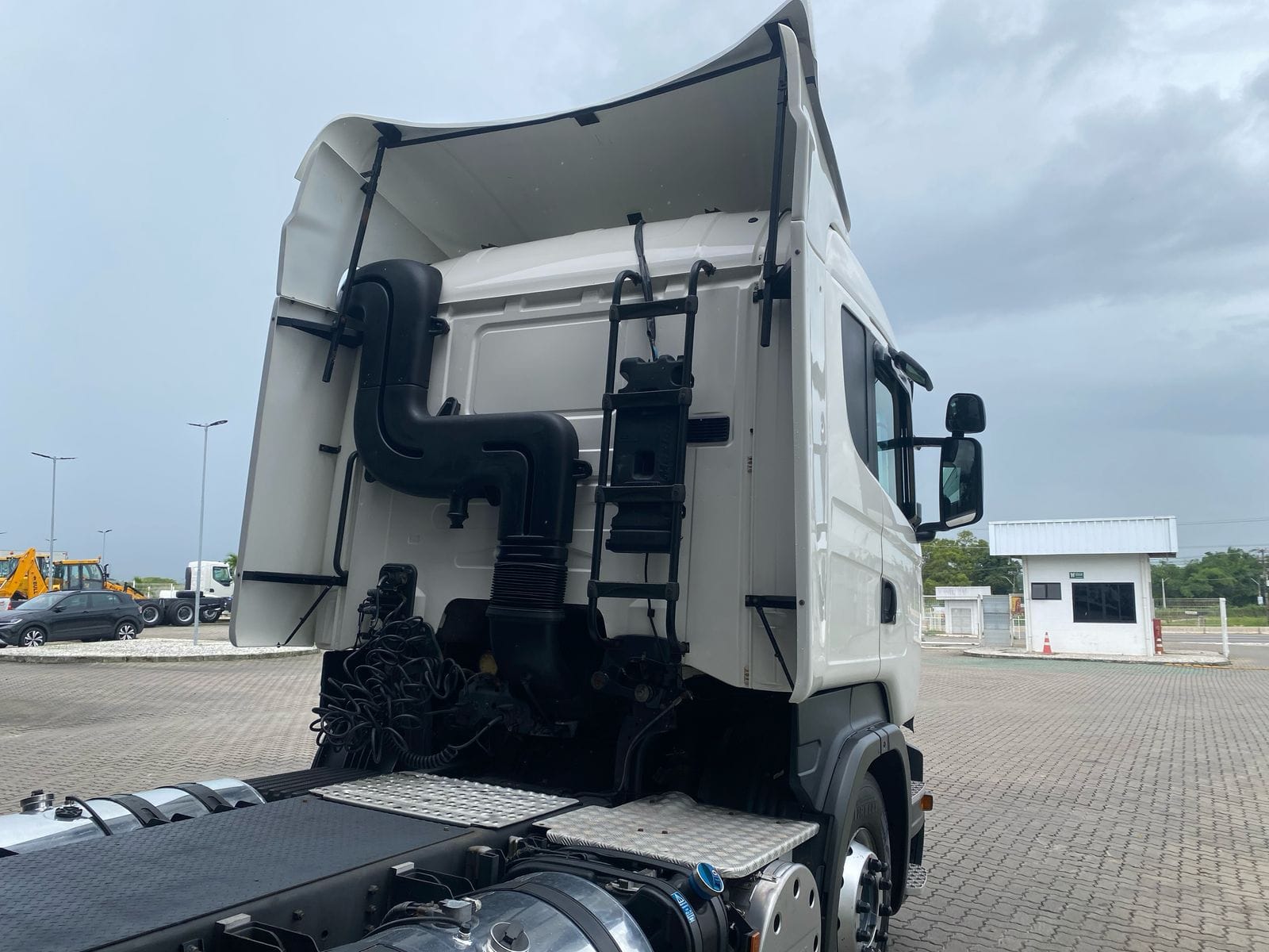 Caminhão Scania R480 6x4T 2019 - Imagem 9