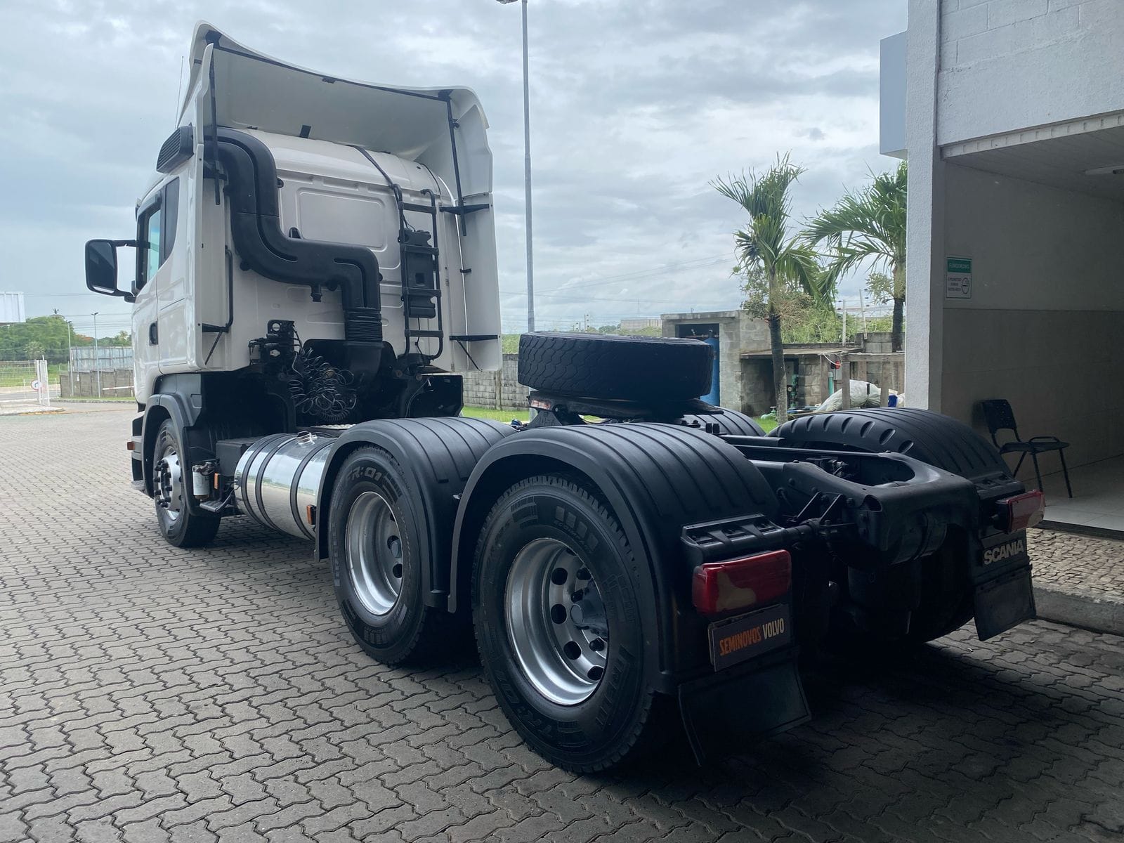 Caminhão Scania R480 6x4T 2019 - Imagem 11