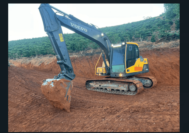 Escavadeira Volvo EC140DL 2021 - Imagem 3