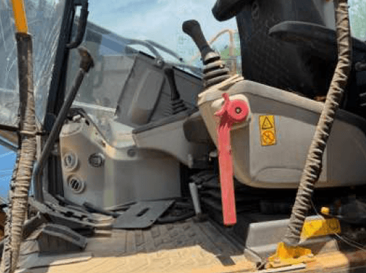 Escavadeira Volvo EC220D 2021 - Imagem 17