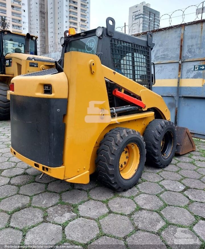 Mini Carregadeira Caterpillar 226B3 2014 - Imagem 4