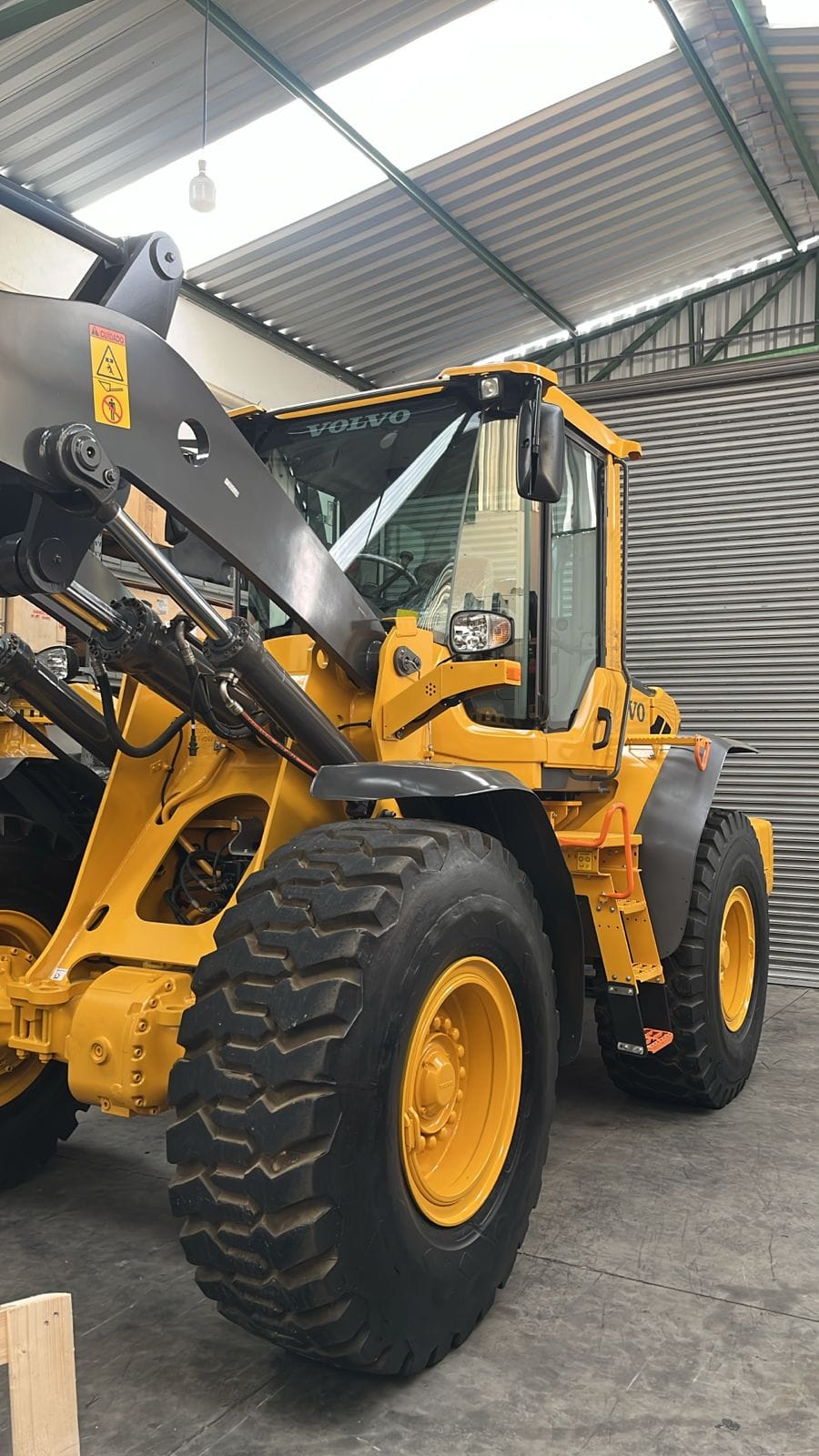 Pá Carregadeira Volvo L90F 2019 - Imagem 5