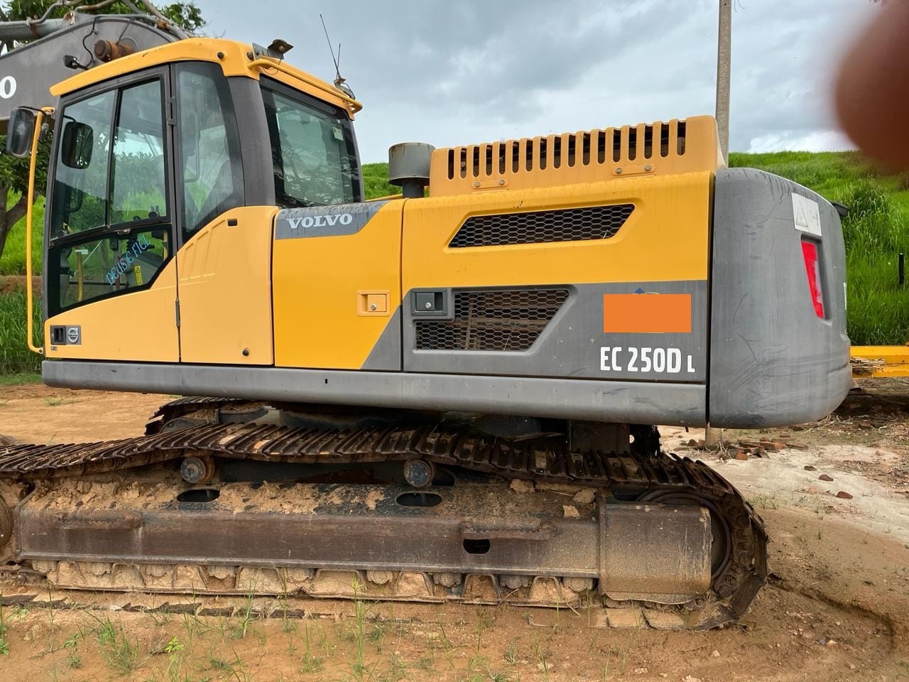 Escavadeira Volvo EC 250 DL 2015 - Imagem 2