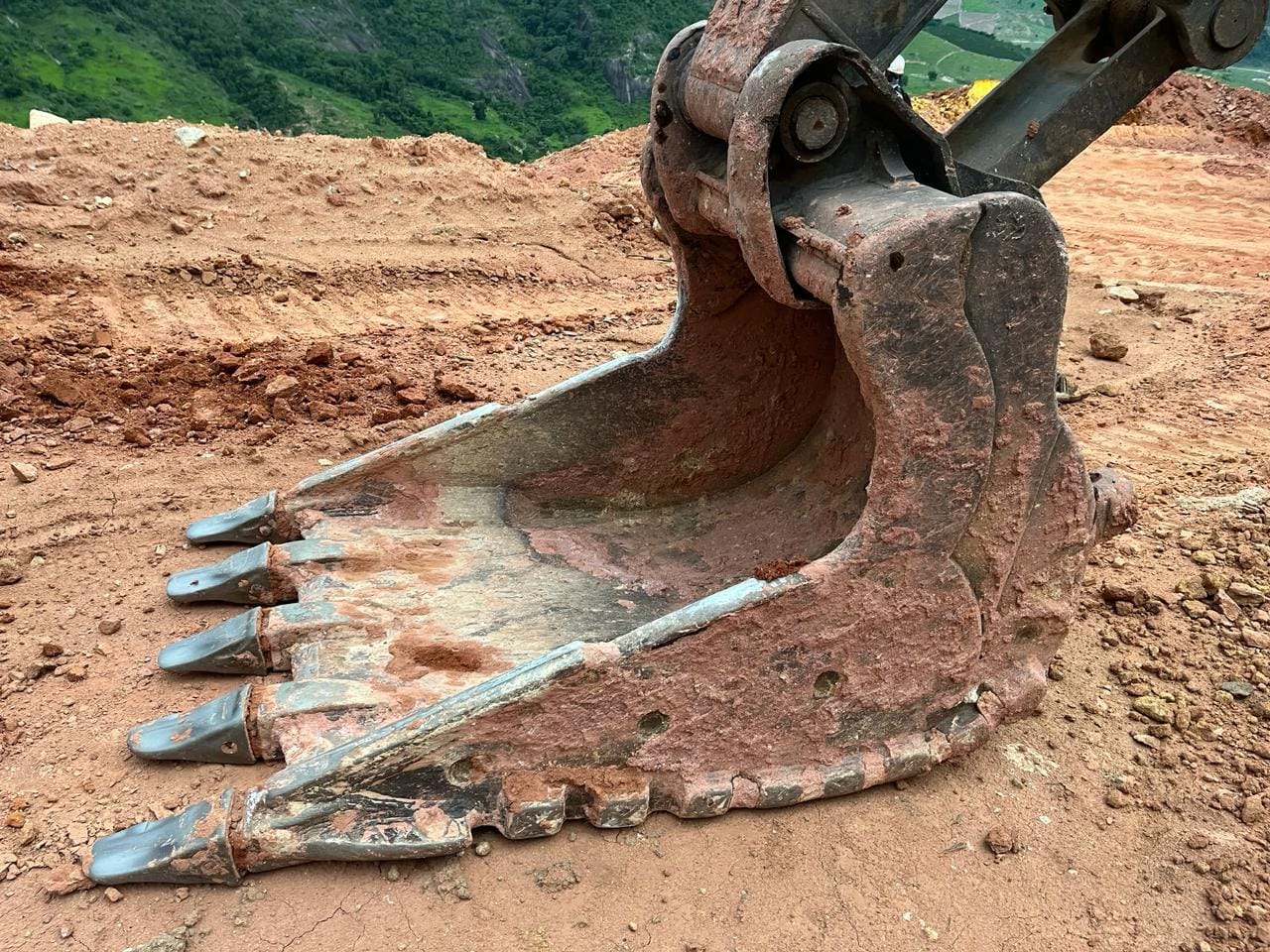Escavadeira Volvo EC 250 DL 2015 - Imagem 3
