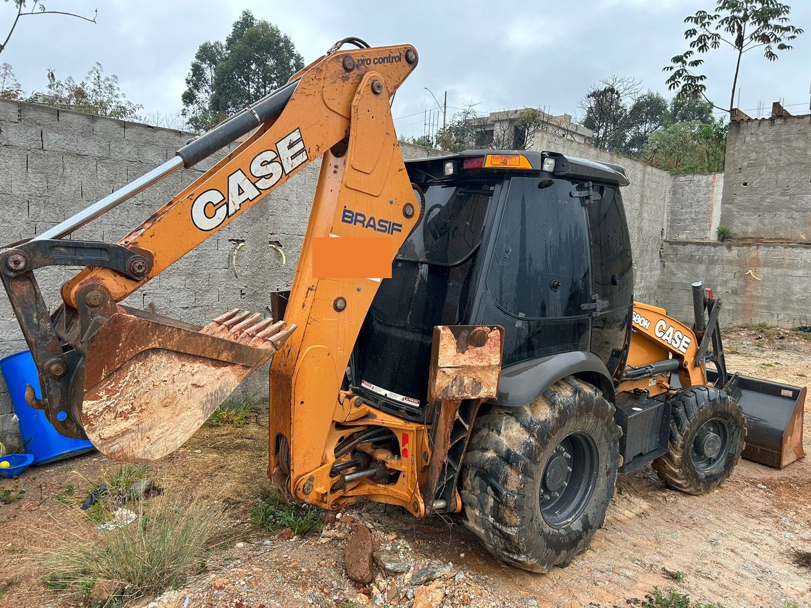 Retroescavadeira Case 580N 2022 - Imagem 2