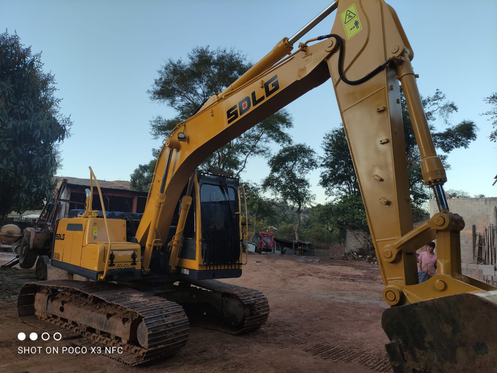Escavadeira SDLG LG6150E 2014 - Imagem 2