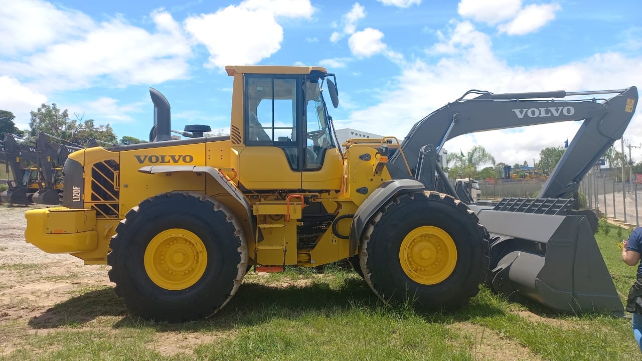 Pá Carregadeira Volvo L120F 2019 - Imagem 2