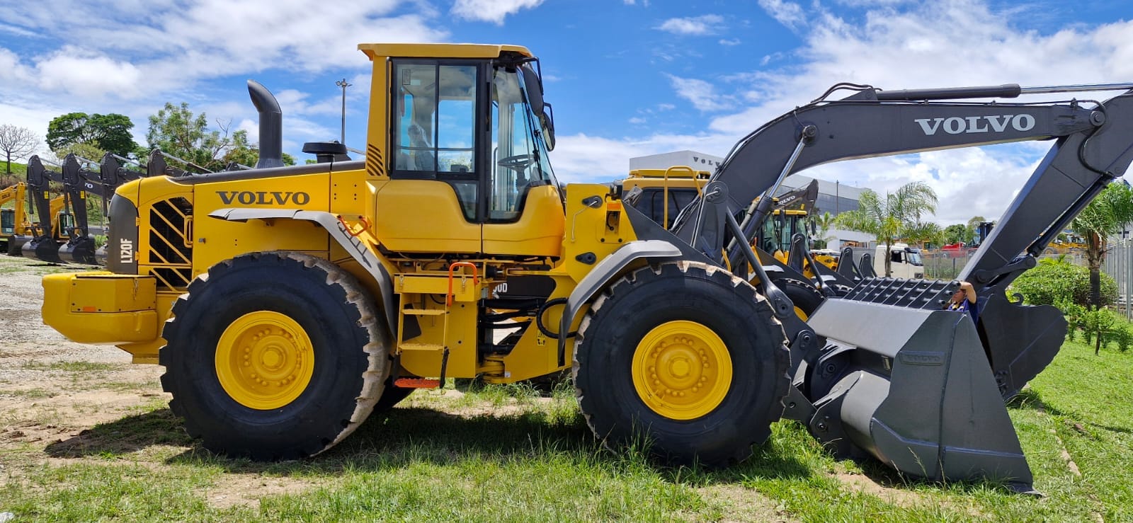 Pá Carregadeira Volvo L120F 2019 - Imagem 11