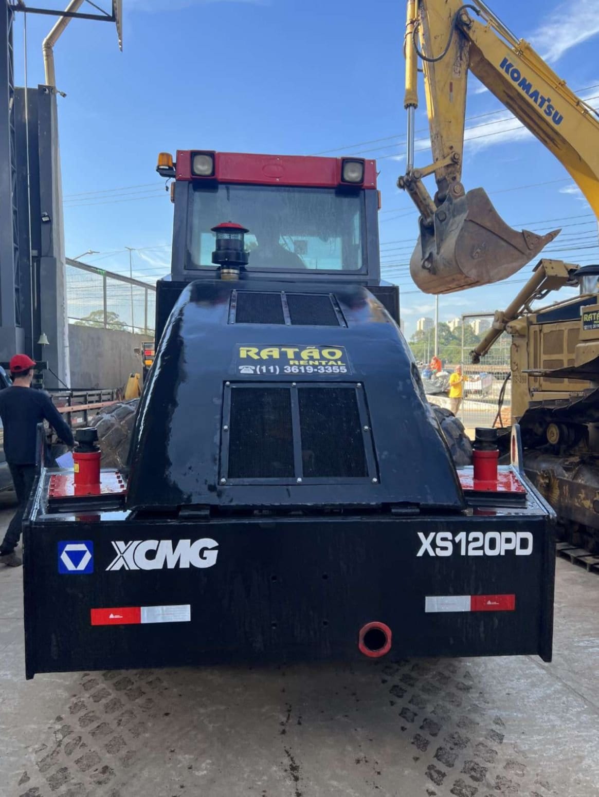 Rolo compactador XCMG XS120PD 2011 - Imagem 1