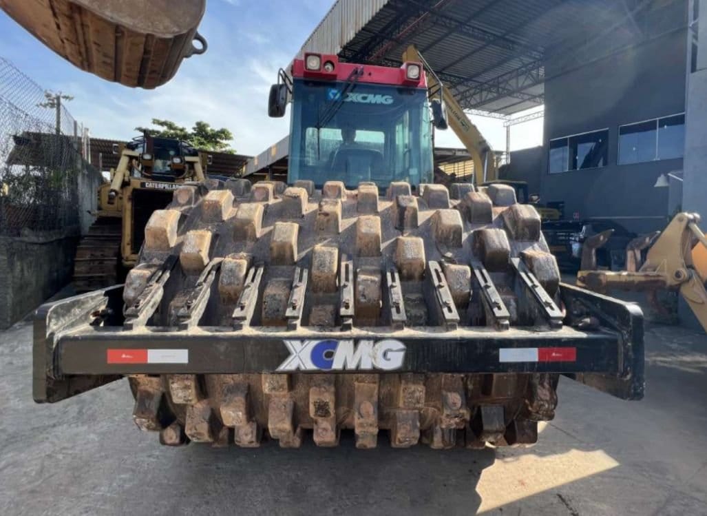 Rolo compactador XCMG XS120PD 2011 - Imagem 4