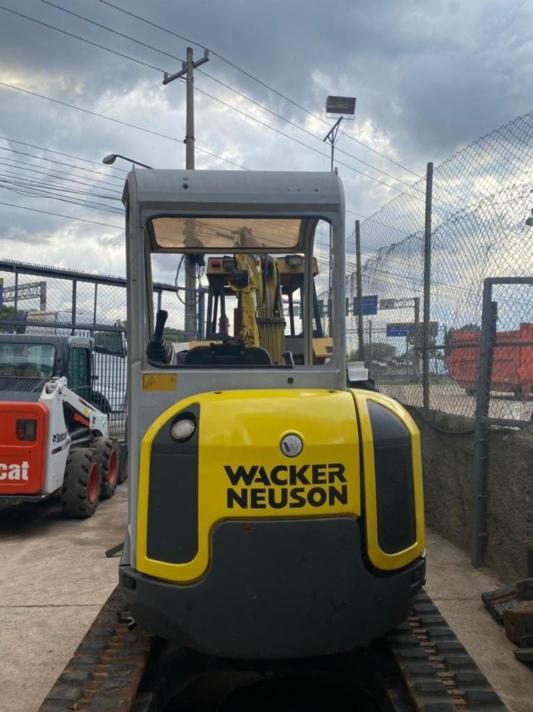 Mini Escavadeira Wacker Neuson 28Z3 2013 - Imagem 2