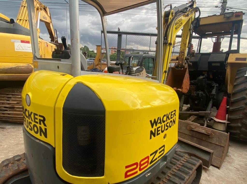 Mini Escavadeira Wacker Neuson 28Z3 2013 - Imagem 1
