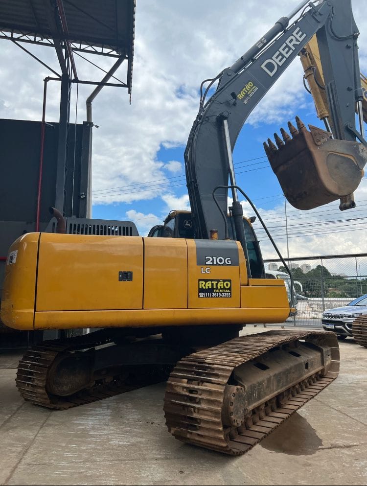 Escavadeira John Deere 210G LC 2015 - Imagem 2