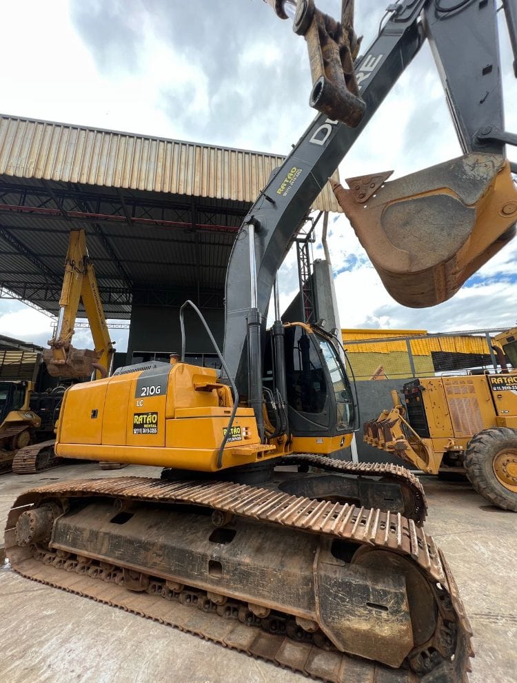 Escavadeira John Deere 210G LC 2015 - Imagem 4