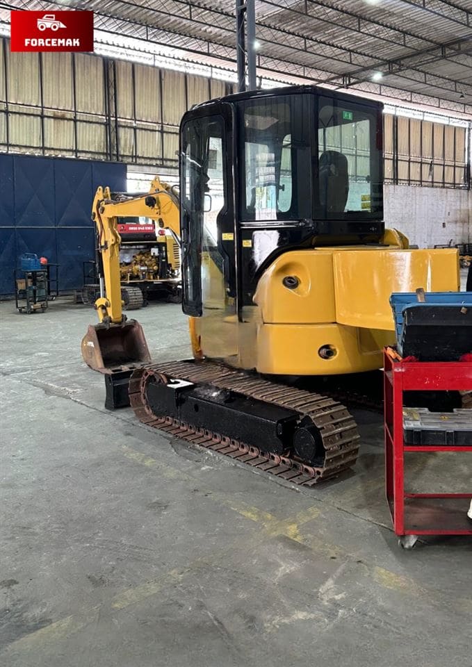 Mini Escavadeira Caterpillar 303.5E CR 2020 - Imagem 2