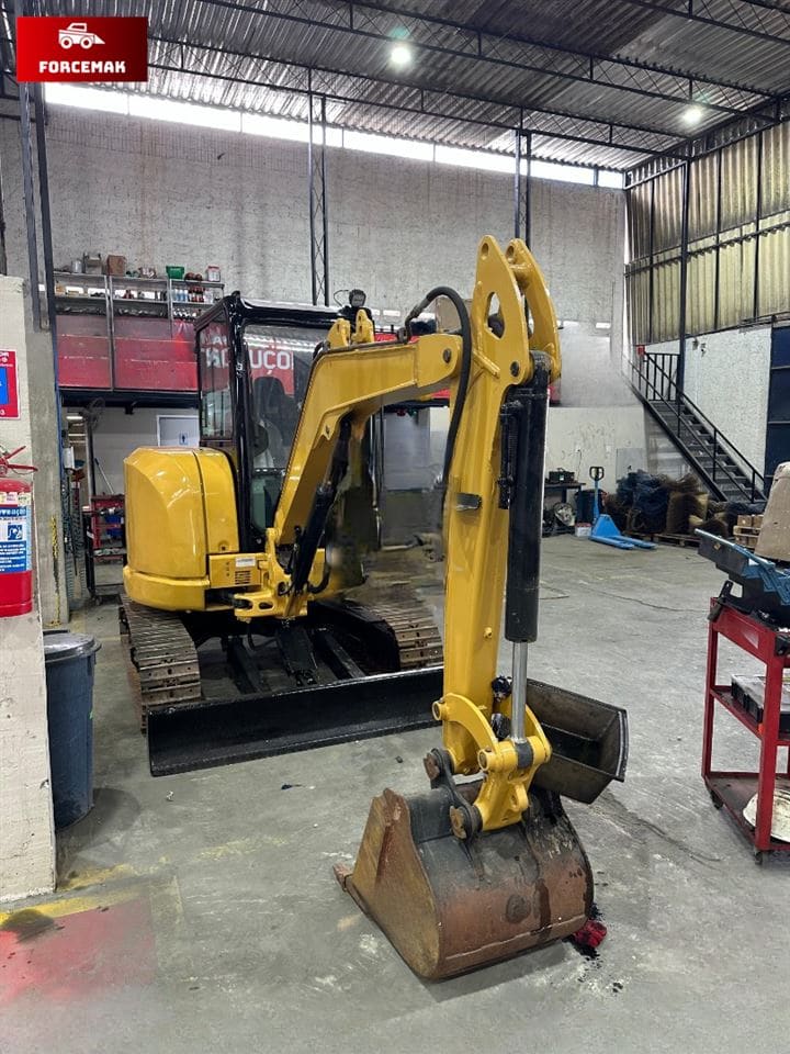 Mini Escavadeira Caterpillar 303.5E CR 2020 - Imagem 4