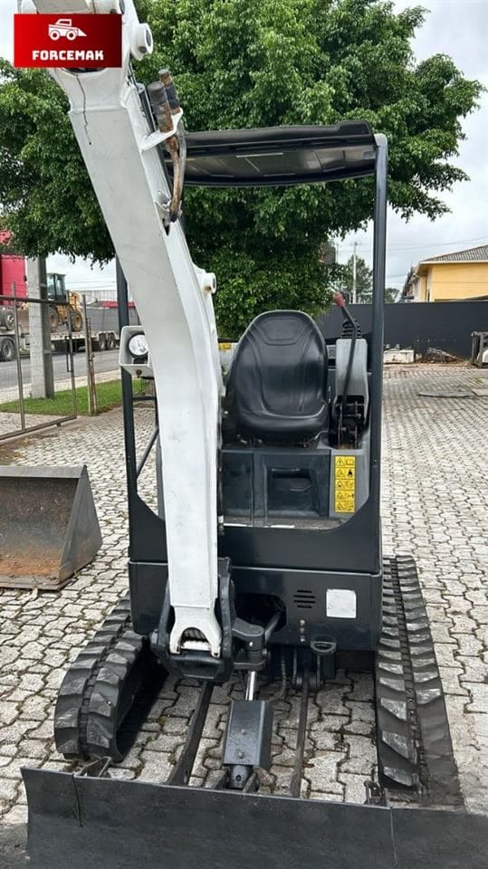 Mini Escavadeira Bobcat E20 2021 - Imagem 5