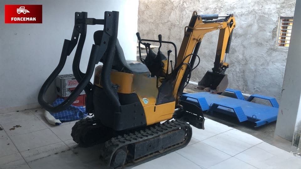 Mini Escavadeira Yanmar SV08 2018 - Imagem 2