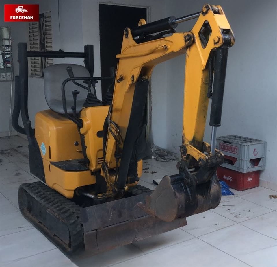 Mini Escavadeira Yanmar SV08 2018 - Imagem 5