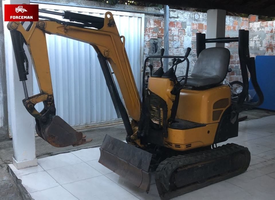 Mini Escavadeira Yanmar SV08 2018 - Imagem 6