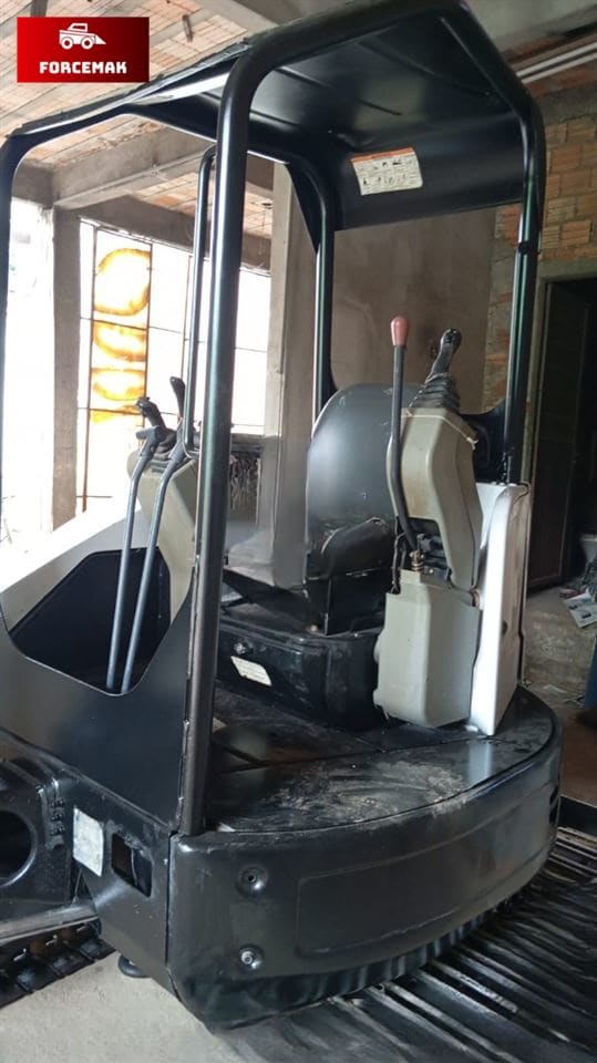 Mini Escavadeira Bobcat E26 2014 - Imagem 1