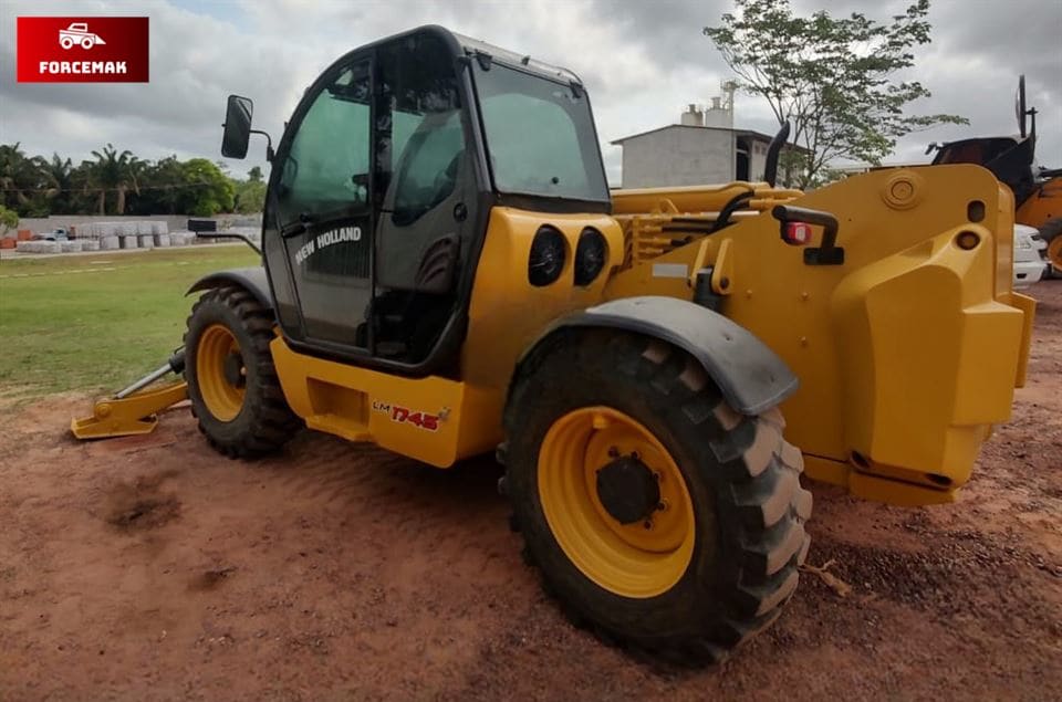 Manipulador Telescópico New Holland LM1745 2016 - Imagem 1