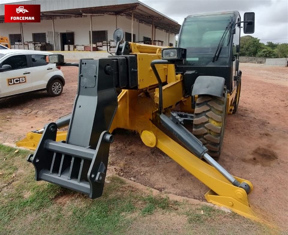 Manipulador Telescópico New Holland LM1745 2016 - Imagem 5