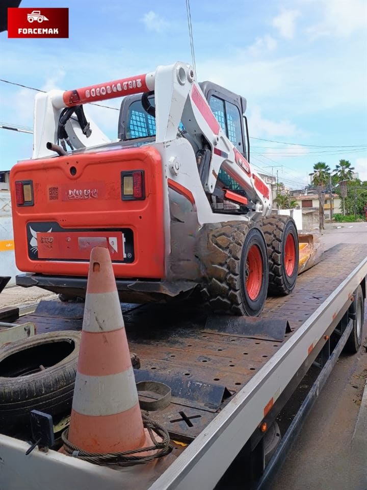 Mini Carregadeira Bobcat S650 2021 - Imagem 3