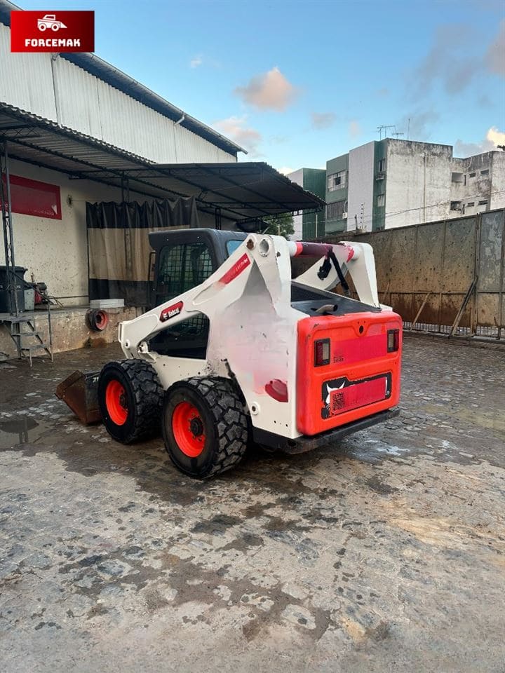 Mini Carregadeira Bobcat S650 2021 - Imagem 4