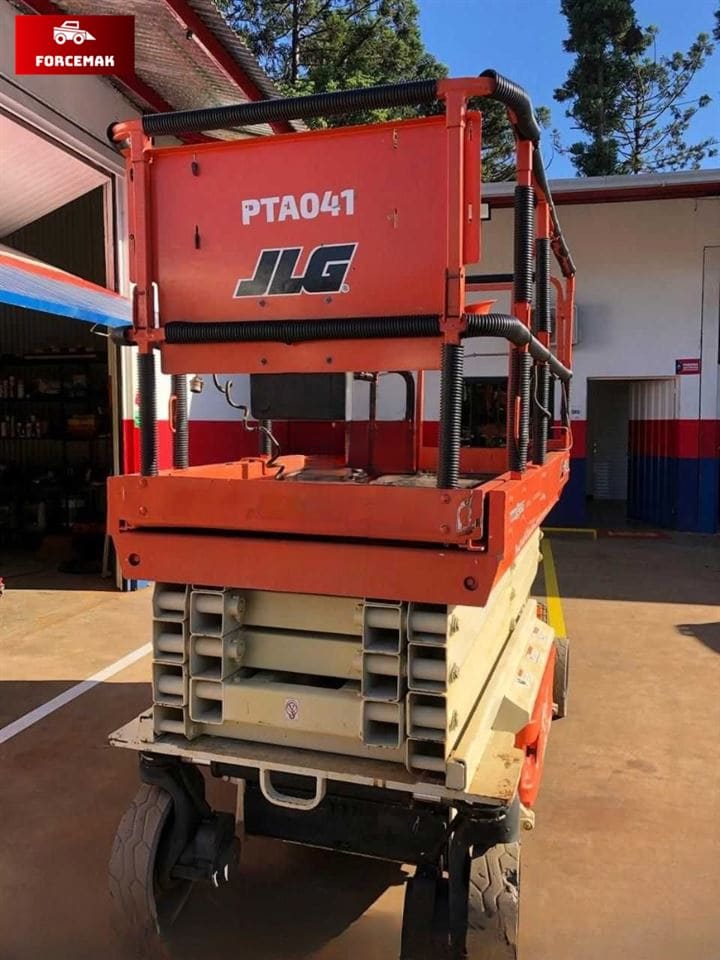 Plataforma Aérea (Elevatória) JLG 3246ES 2012 - Imagem 3