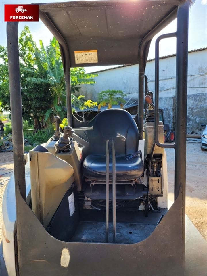 Mini Escavadeira Bobcat E26 2014 - Imagem 4