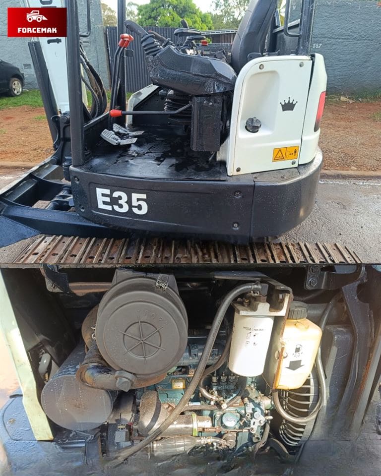 Mini Escavadeira Bobcat E35 2016 - Imagem 7