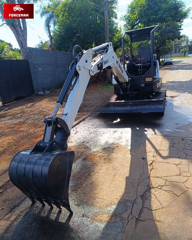 Mini Escavadeira Bobcat E35 2016 - Imagem 8