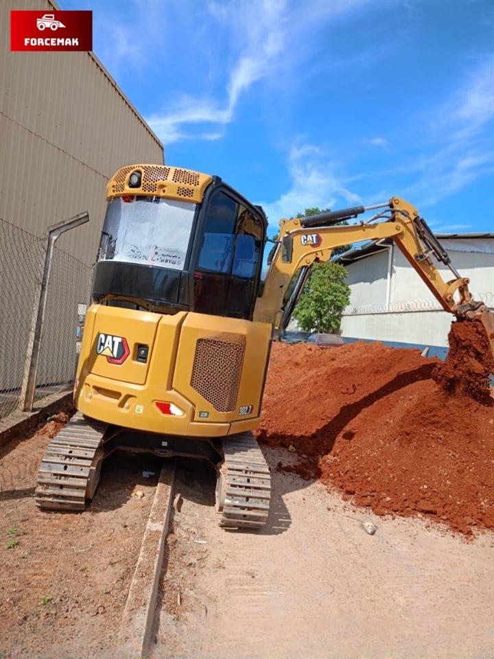 Mini Escavadeira Caterpillar 302.7 2023 - Imagem 7