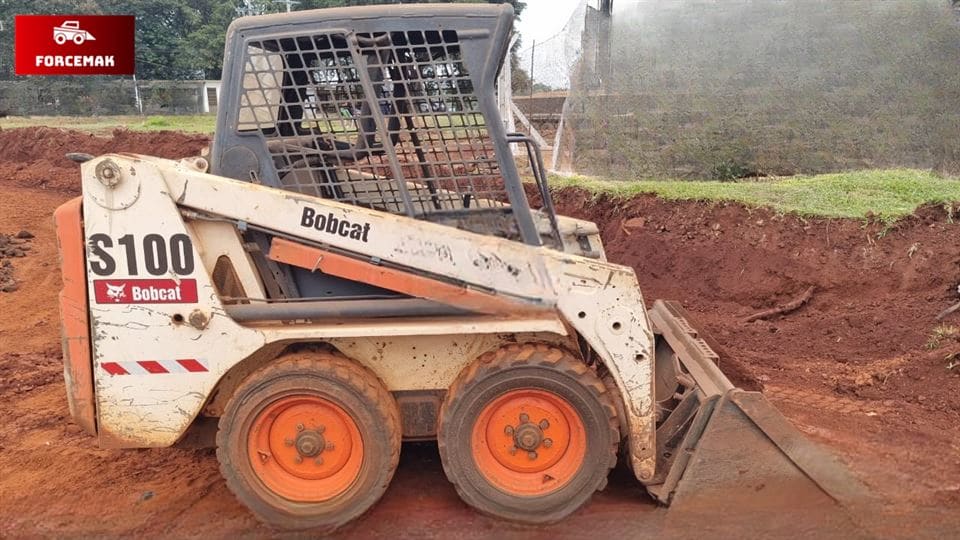 Mini Carregadeira Bobcat S100 2010 - Imagem 1